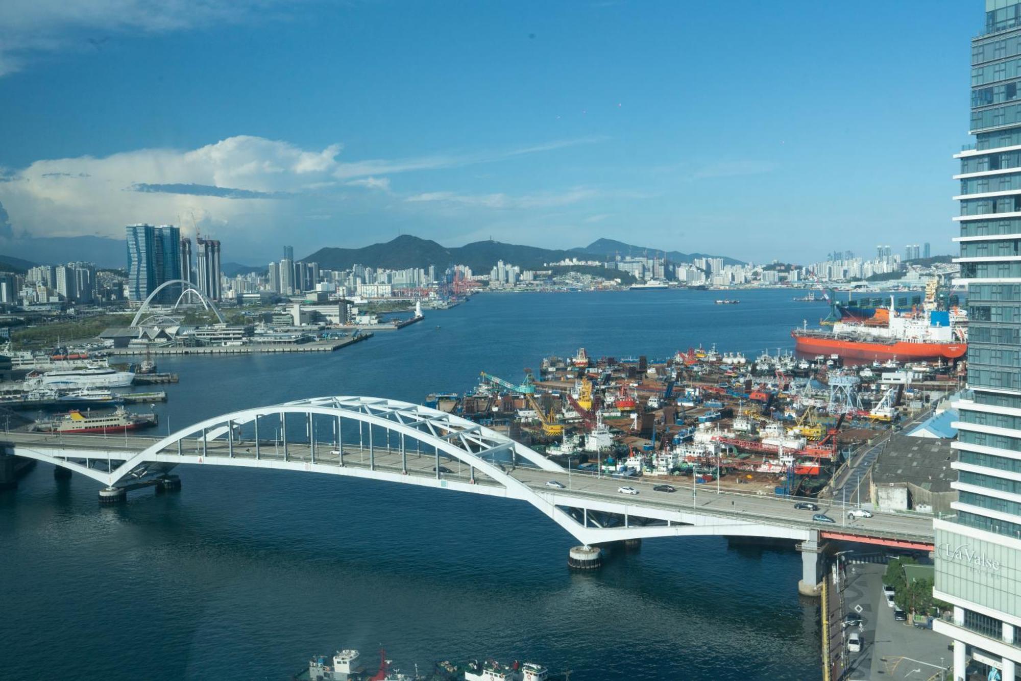 Northharbor Hotel Busan Bagian luar foto