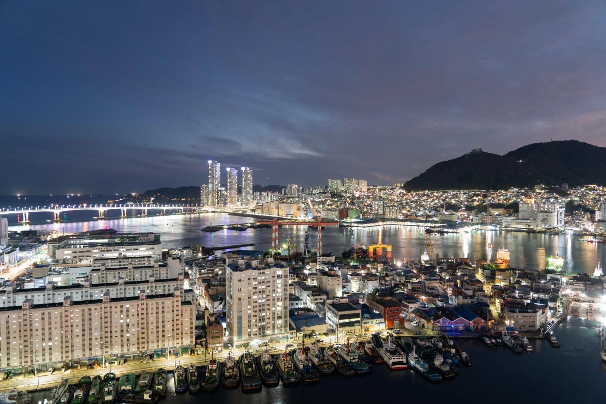 Northharbor Hotel Busan Bagian luar foto